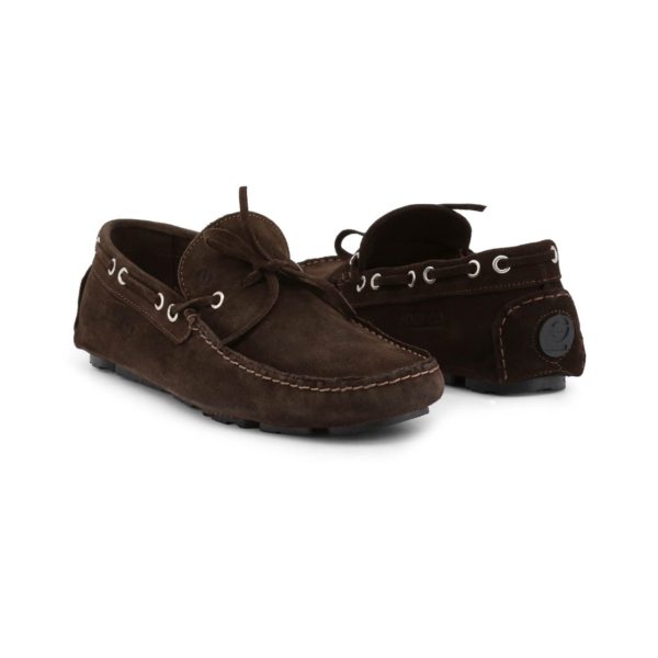 Sparco Magny-Cours-GP1 Brown Shoes Moccasins in Suede Picture3: Designed for ultimate comfort and style, Sparco Magny-Cours-GP1 Brown Moccasins is what you’d want to drive around the city with or for touring. The rubber sole is so flexible and continues up the heel's back to provide a smooth and stable pivoting point. This loafer can be paired easily with matching clothes to give you the casual and smart look you're after while maintaining your comfort level for the long haul.