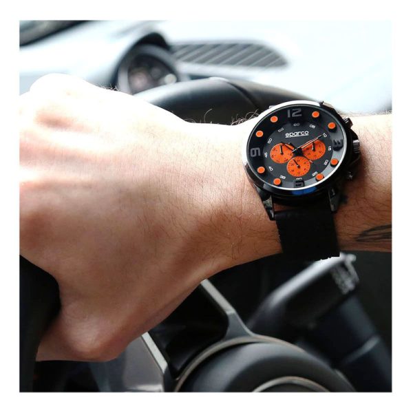Sparco Fernando Black/Orange Watch Picture2: The sporty Fernando watch from Sparco accompanies you in your everyday life by providing an inimitable racing touch to your look. This model from Sparco is designed to complement differing outfits from sportswear to casual wear. The sporty design with a durable Black strap is sure to impress.